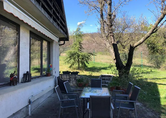 Feriehus Lakeside Harmony Garden *