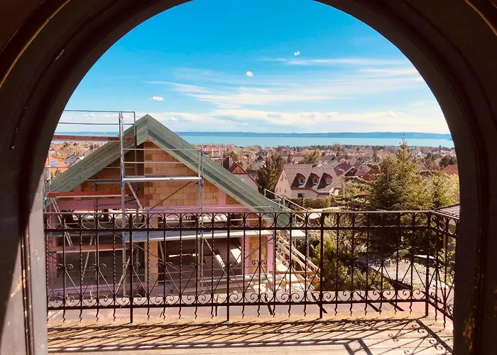 Feriehus Lakeside Harmony Garden *